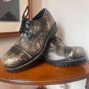 Metallic Black Spiderweb Lace-Up Derby Shoes Alternative Goth Grunge Metal